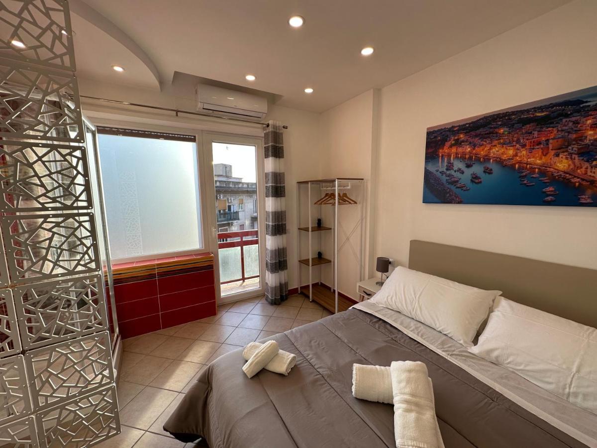 B&B Off Rooms And Relax Νάπολη Εξωτερικό φωτογραφία