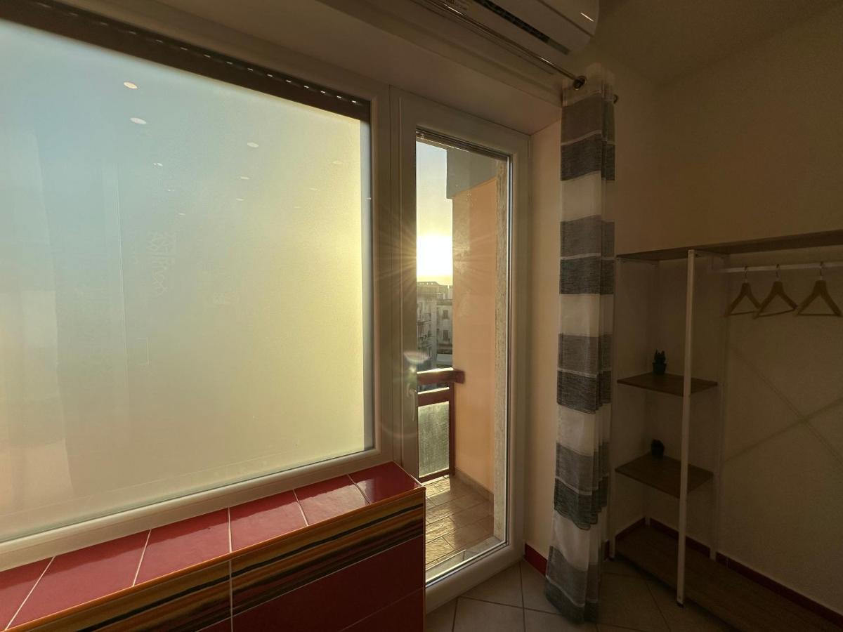 B&B Off Rooms And Relax Νάπολη Εξωτερικό φωτογραφία