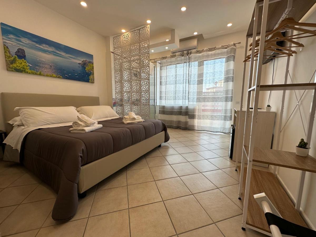 B&B Off Rooms And Relax Νάπολη Εξωτερικό φωτογραφία