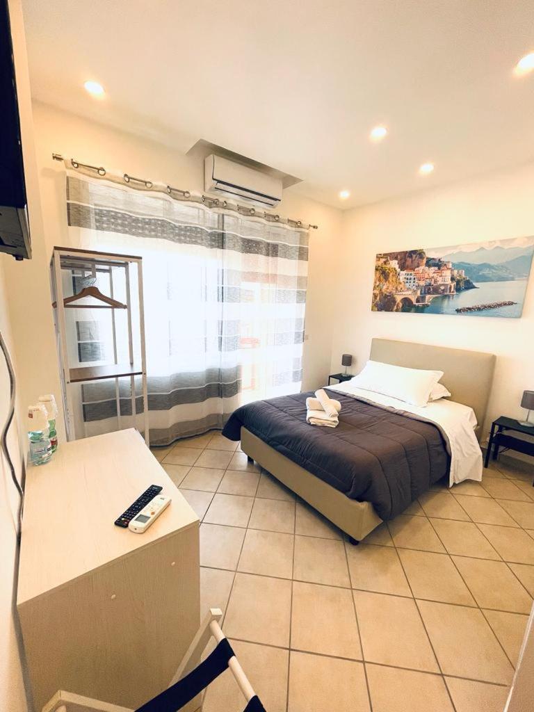 B&B Off Rooms And Relax Νάπολη Εξωτερικό φωτογραφία